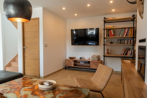Chambre avec linge de lit couleur lin