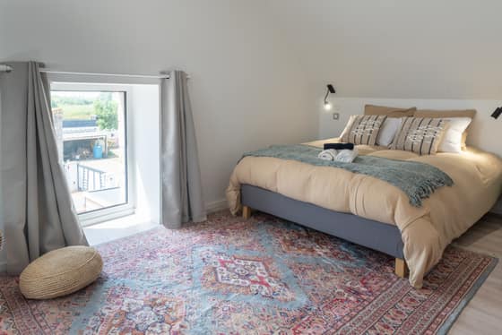 Chambre avec vue sur le jardin